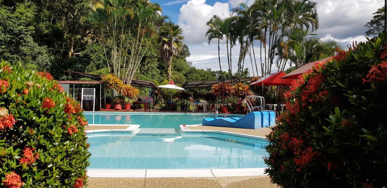 Balneario Chorillano Hotel Villavicencio Kültér fotó